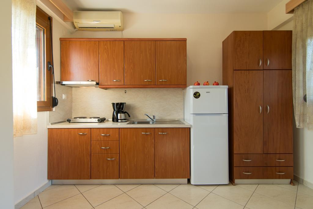 Rodon Garden Apartment Sarti Exterior photo